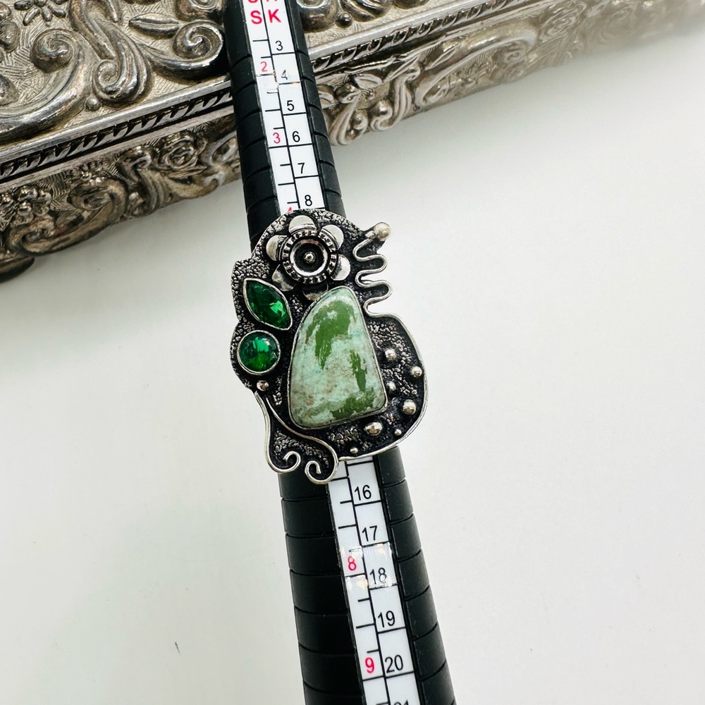 Statement Silver Green Stone Rhinestone Ring - image 2